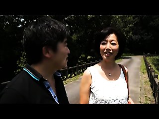 Japanese mother and stepson spring journey 2